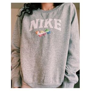 Nike Embroidered Crewneck Pullover 
